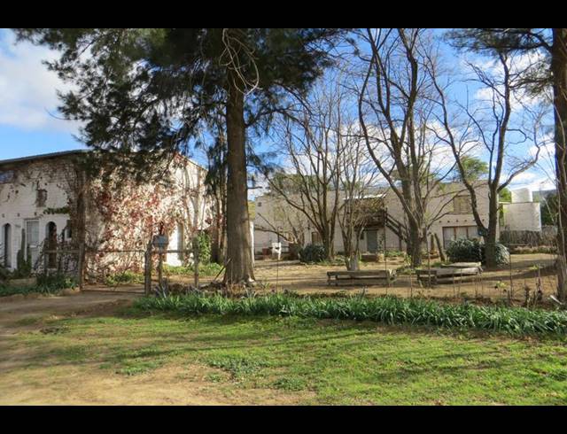 5 BEDROOM HOUSE FOR SALE IN NIEU BETHESDA